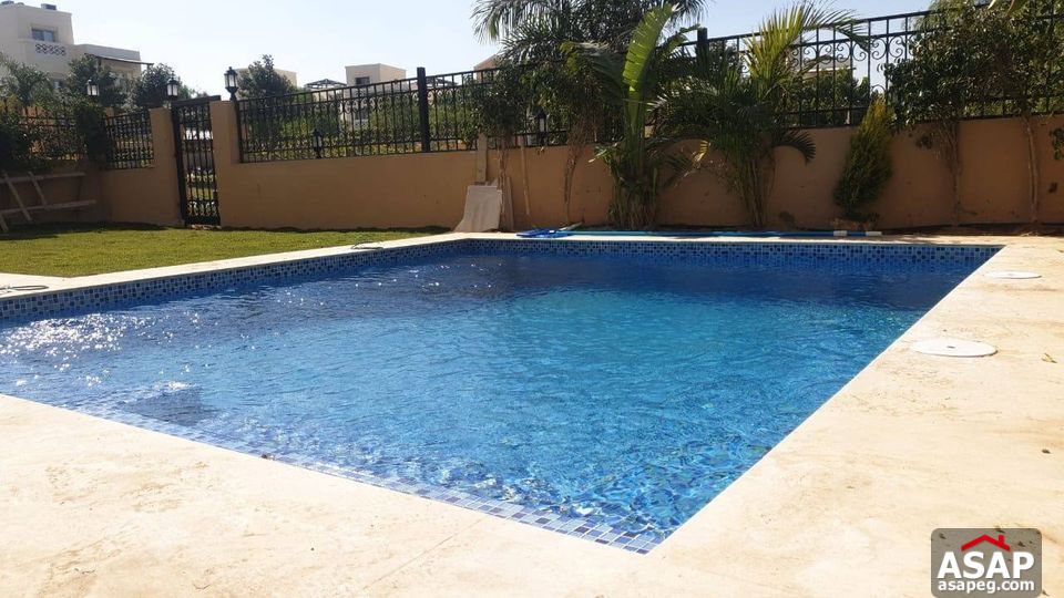 Stand Alone for Rent in Hyde Park Stand Alone for Rent in Hyde Park