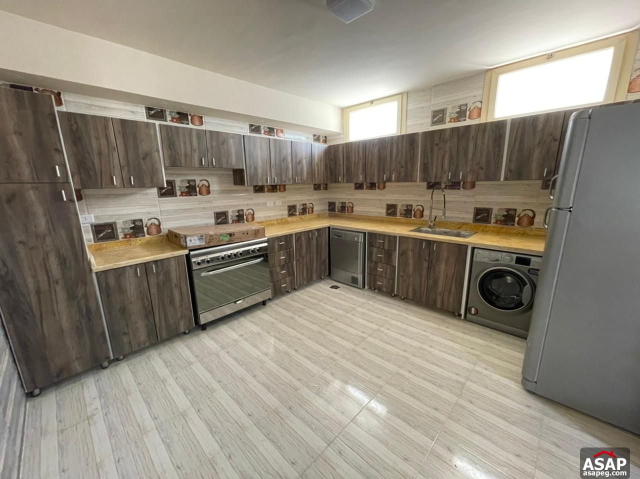 Villa with Swimming Pool for Sale in Fountain Park Villa with Swimming Pool for Sale in Fountain Park