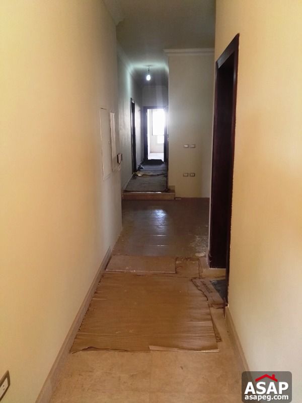 Apartment for Sale in West Golf Apartment for Sale in West Golf