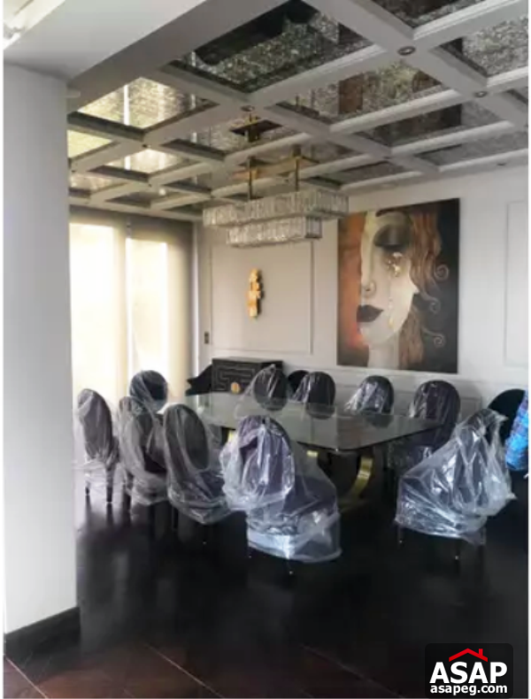 Villa with Swimming Pool for Sale in Lake View Villa with Swimming Pool for Sale in Lake View