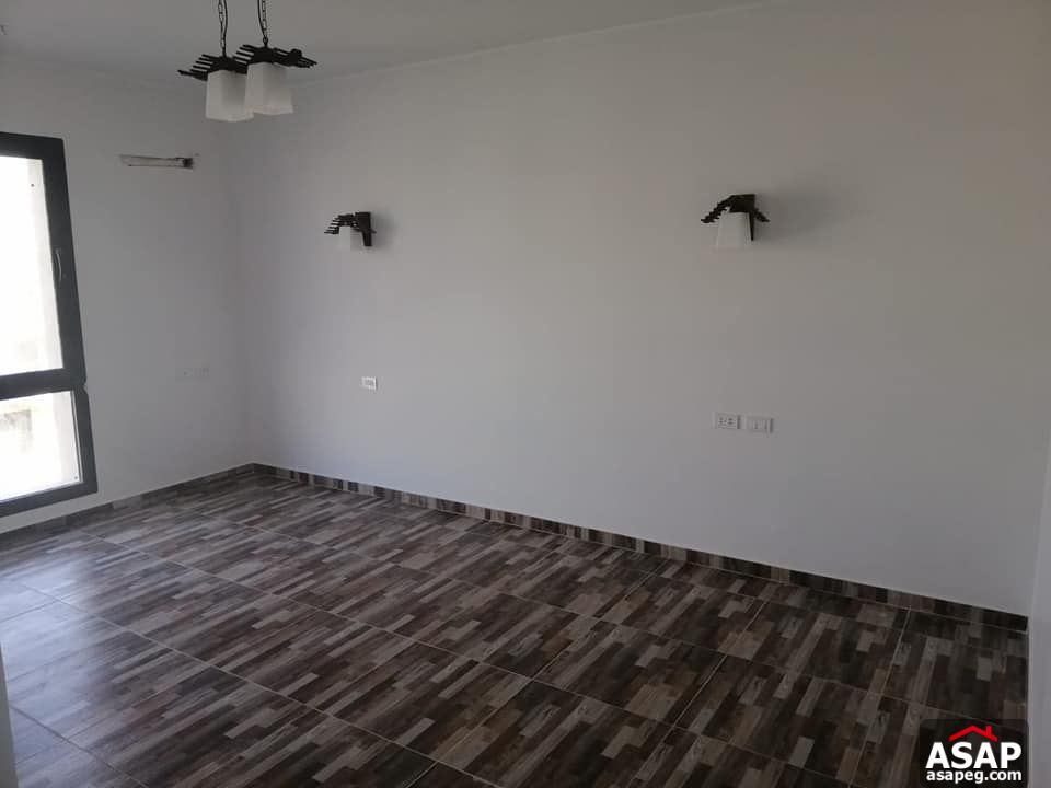 Duplex with Roof for Rent in Eastown