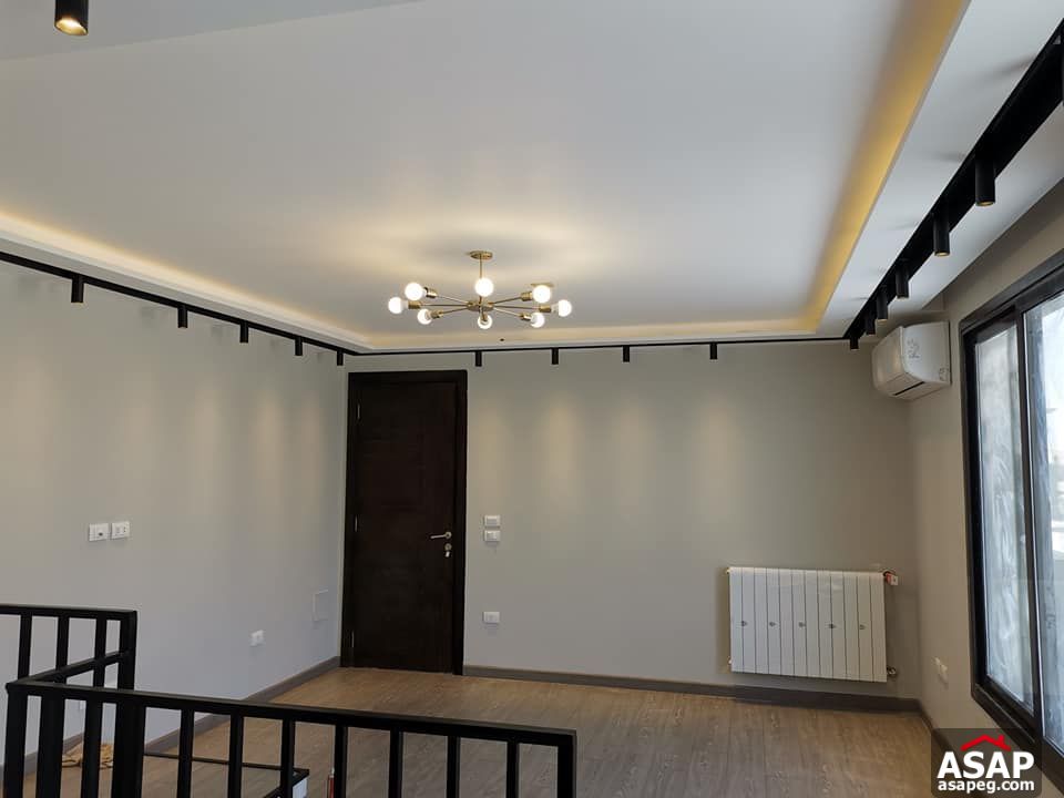 Duplex with Roof for Rent in Eastown