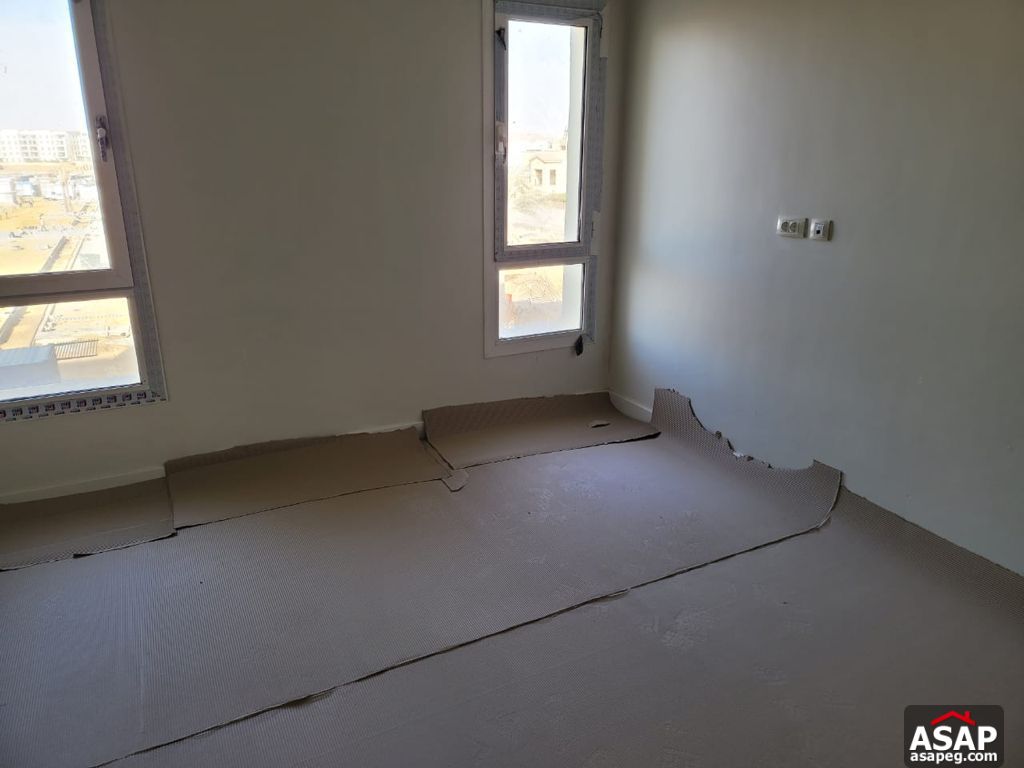 Fully Finished Apartment for Sale in Mivida Compound Fully Finished Apartment for Sale in Mivida Compound