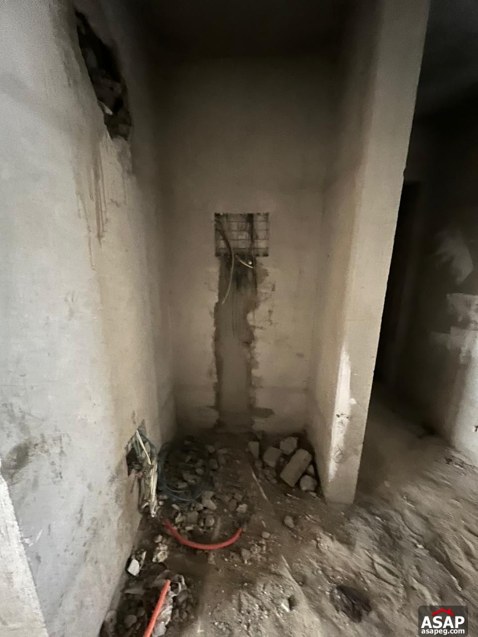 Ground Floor for Sale in Azad Compound Ground Floor for Sale in Azad Compound