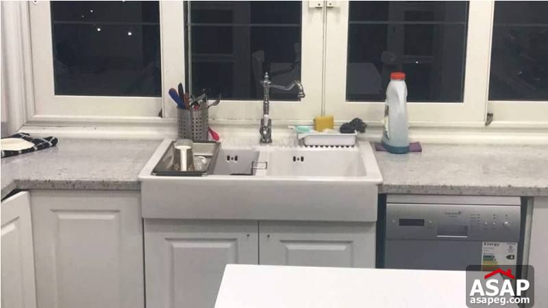 Furnished Duplex with Roof for Rent in Mountain View Furnished Duplex with Roof for Rent in Mountain View