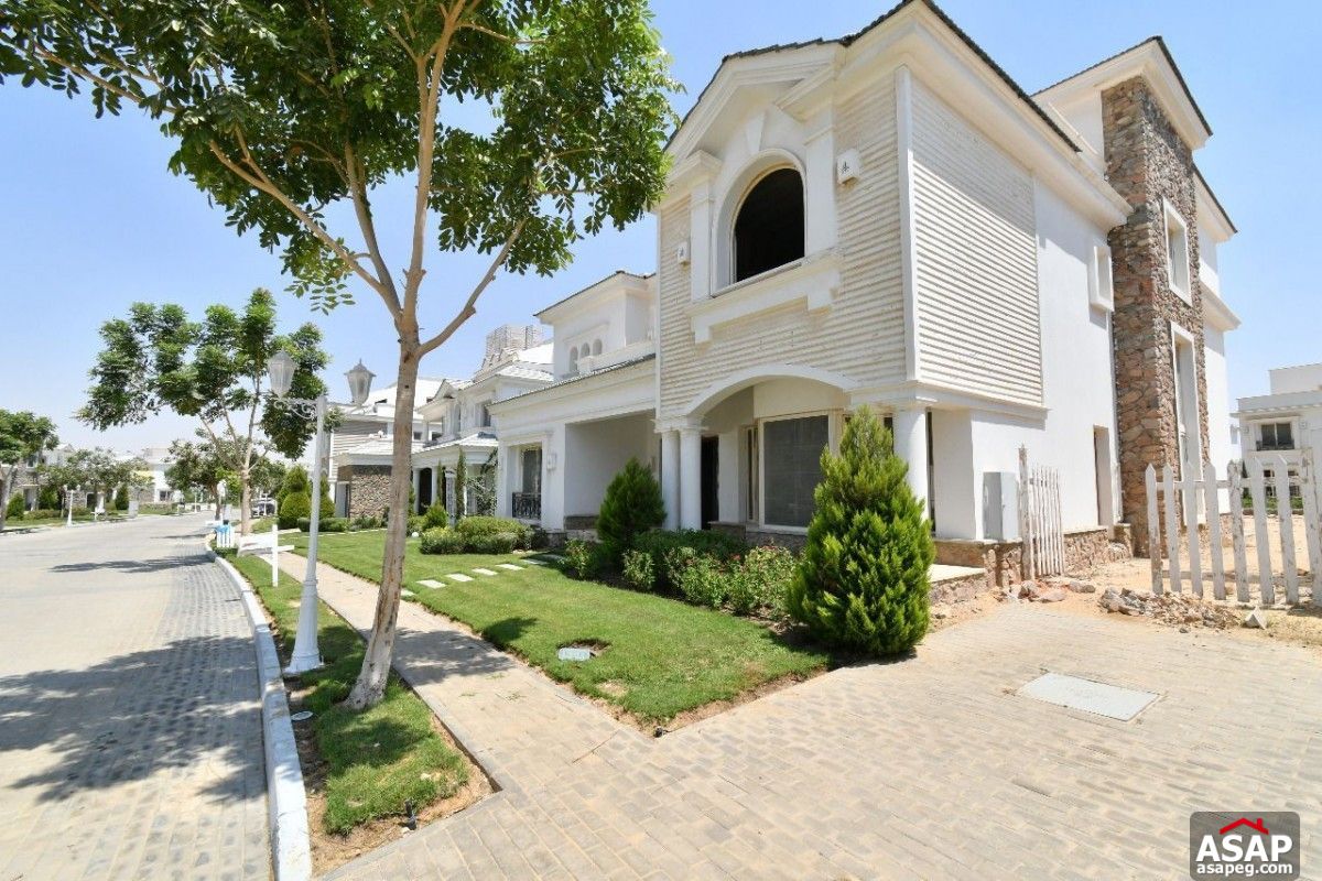 Stand Alone for Sale in Mountain View 2