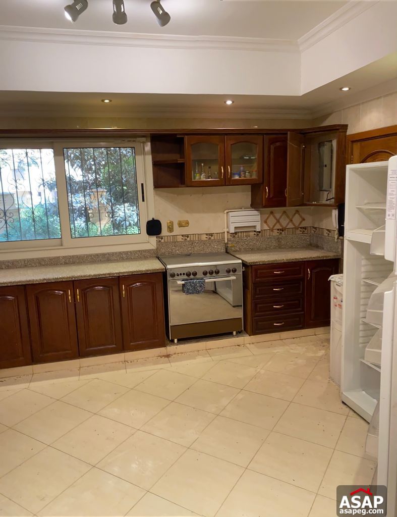 Stand Alone with Swimming Pool for Sale in Mirage Compound