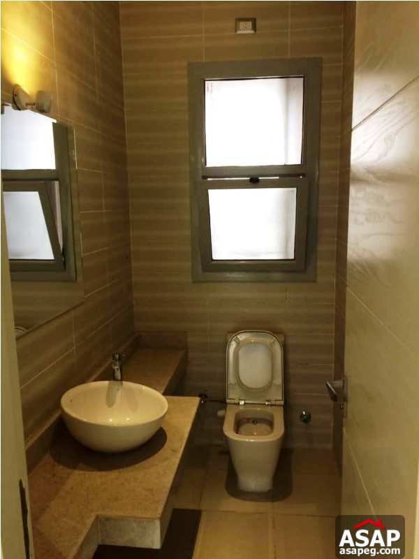 Apartment with Garden in Village Gate for Rent Apartment with Garden in Village Gate for Rent