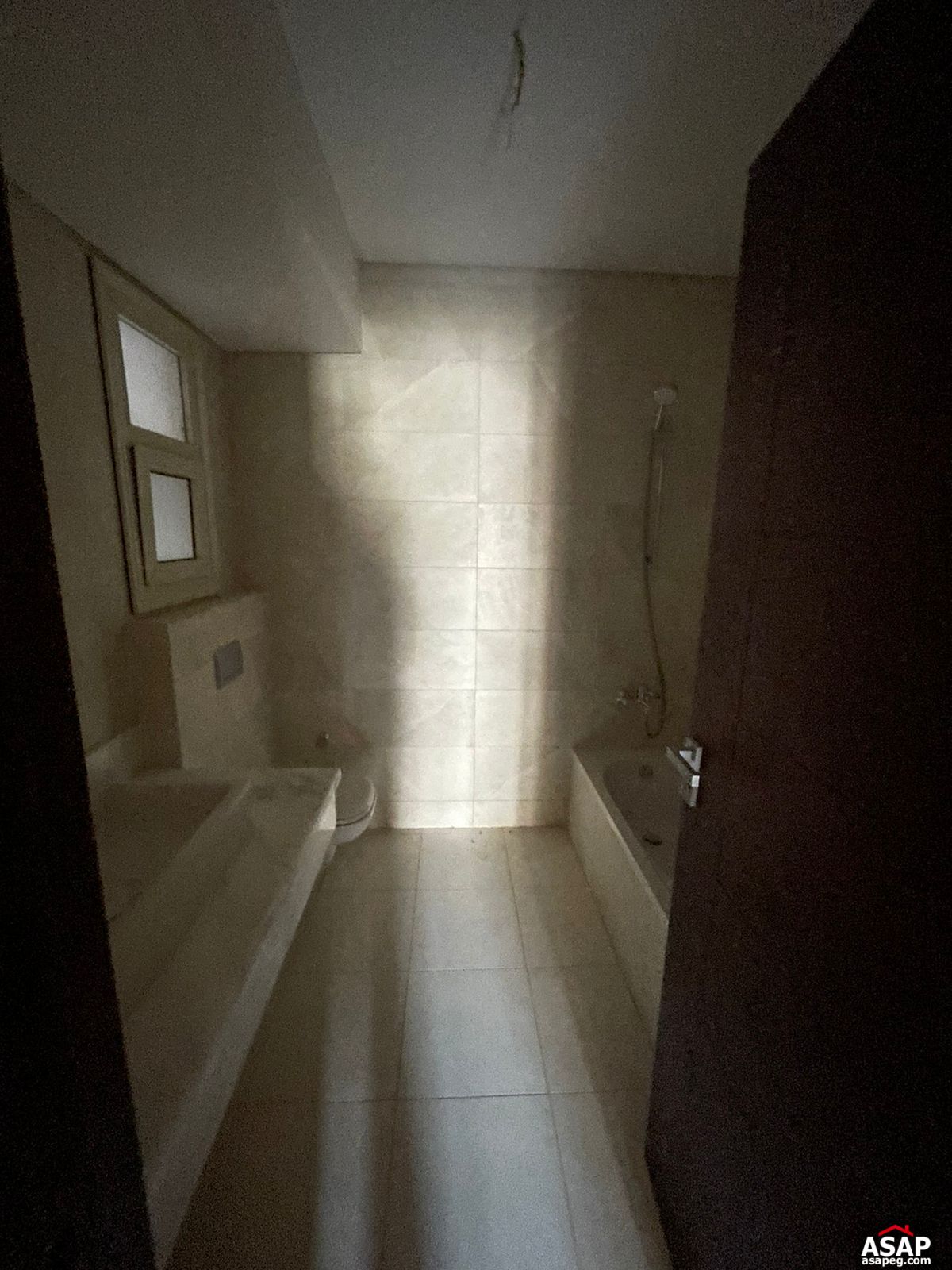 Ground Floor for Sale in 90 Avenue Ground Floor for Sale in 90 Avenue