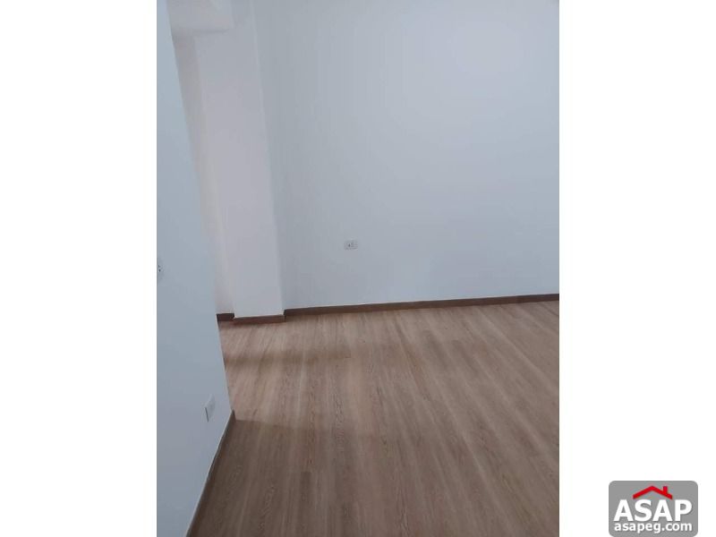 Finished Apartment for Sale in Fifth Square