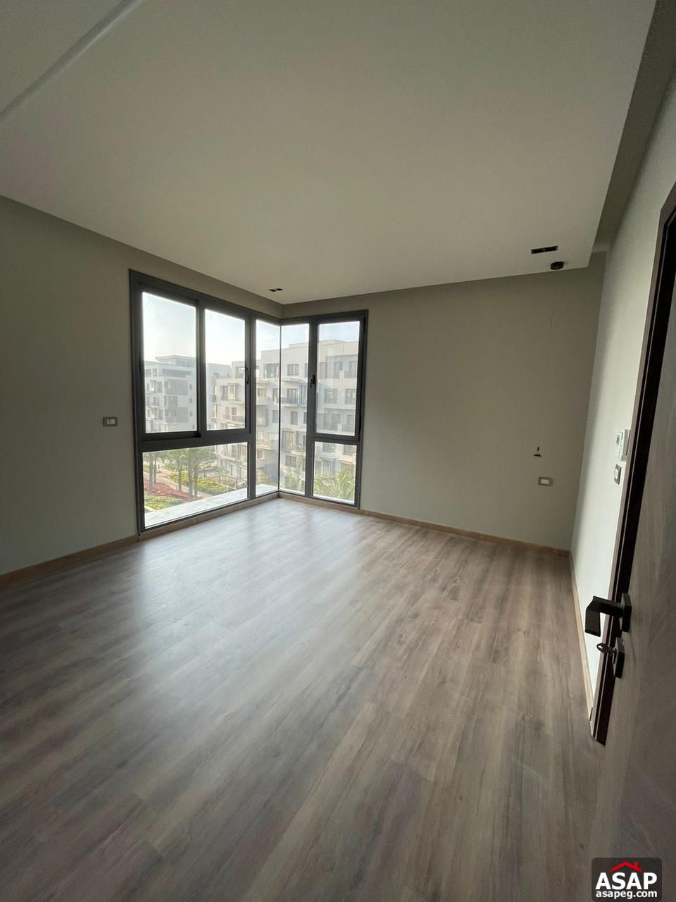 Flat for Rent in Eastown Compound Flat for Rent in Eastown Compound