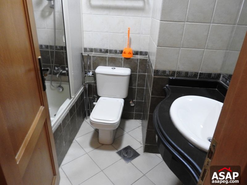 Apartment with Garden in Maadi for Rent