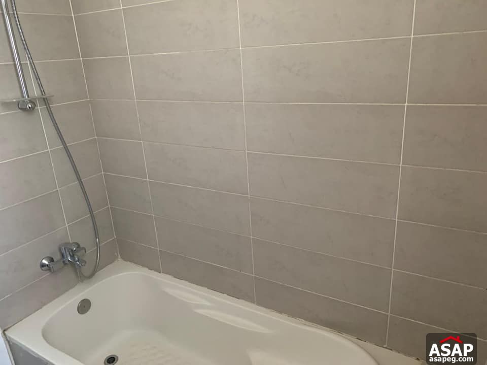 Studio for Rent in Village Gate Compound