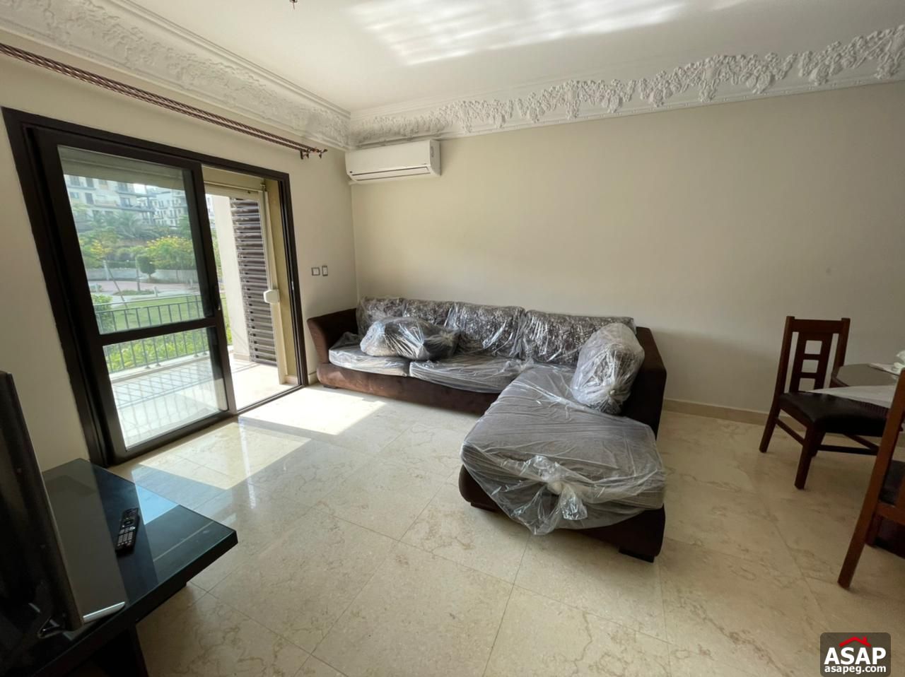 Furnished Apartment for Rent in Eastown Furnished Apartment for Rent in Eastown