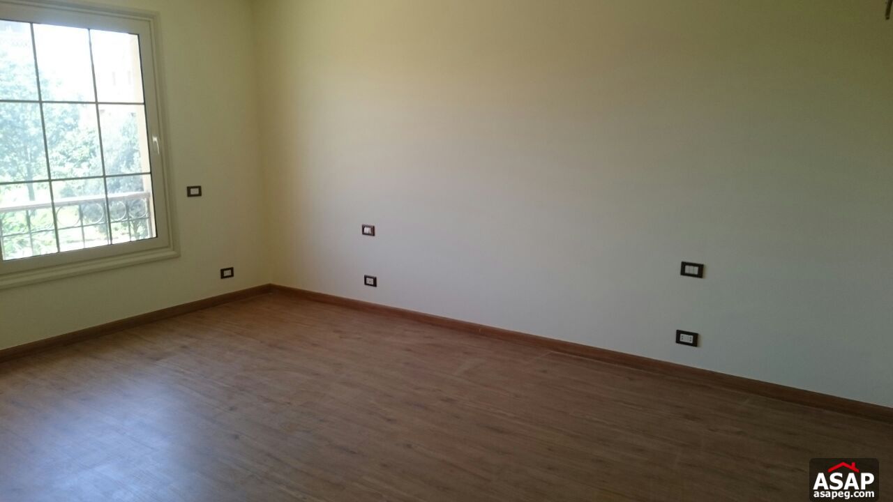 Twin House with Garden for Rent in Bellagio Twin House with Garden for Rent in Bellagio