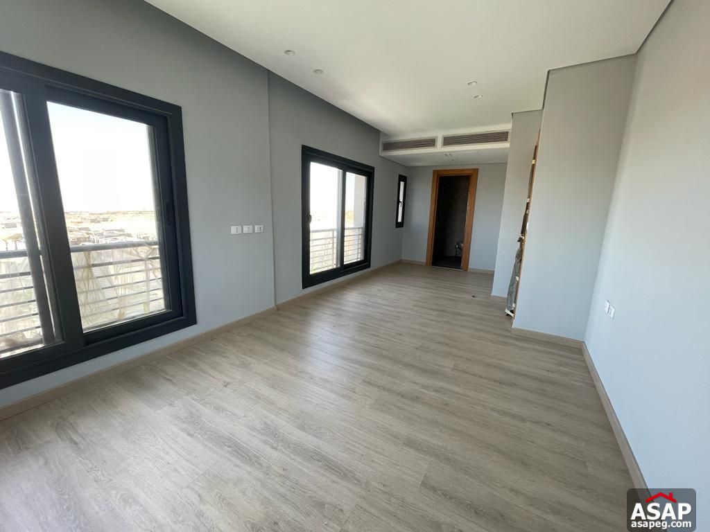 Finished Penthouse for Sale in Trio Gardens Finished Penthouse for Sale in Trio Gardens