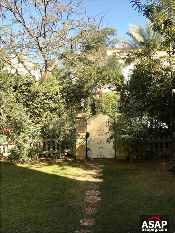Villa with Big Garden for Rent in Rehab
