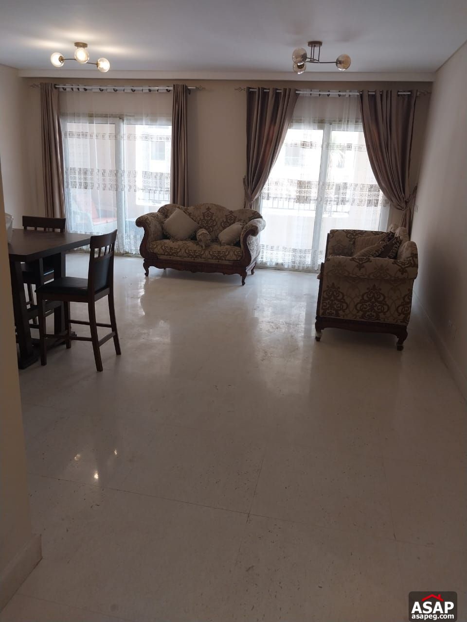 Furnished Apartment for Rent in 90 Avenue