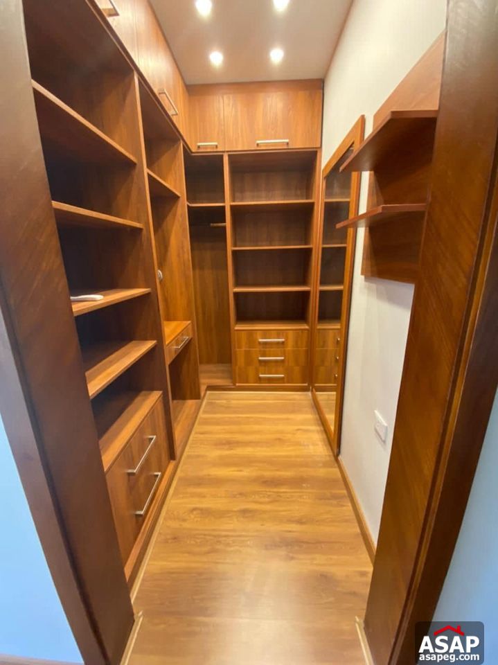 Duplex with Garden for Rent in Westown