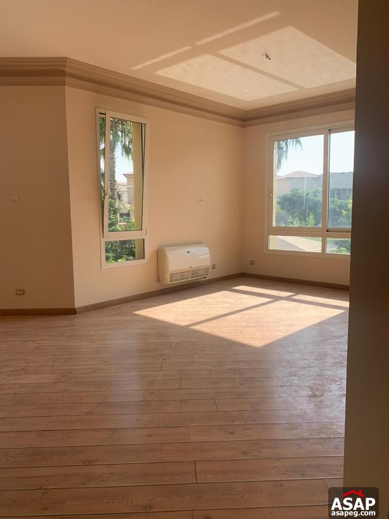 Stand Alone with Swimming Pool for Sale in Lake View Stand Alone with Swimming Pool for Sale in Lake View