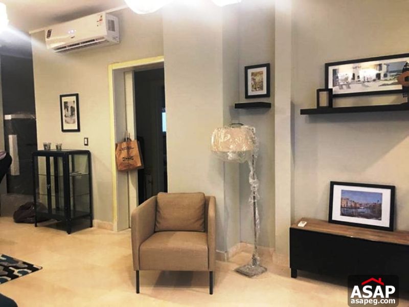 Studio with Garden for Rent in Village Gate Studio with Garden for Rent in Village Gate