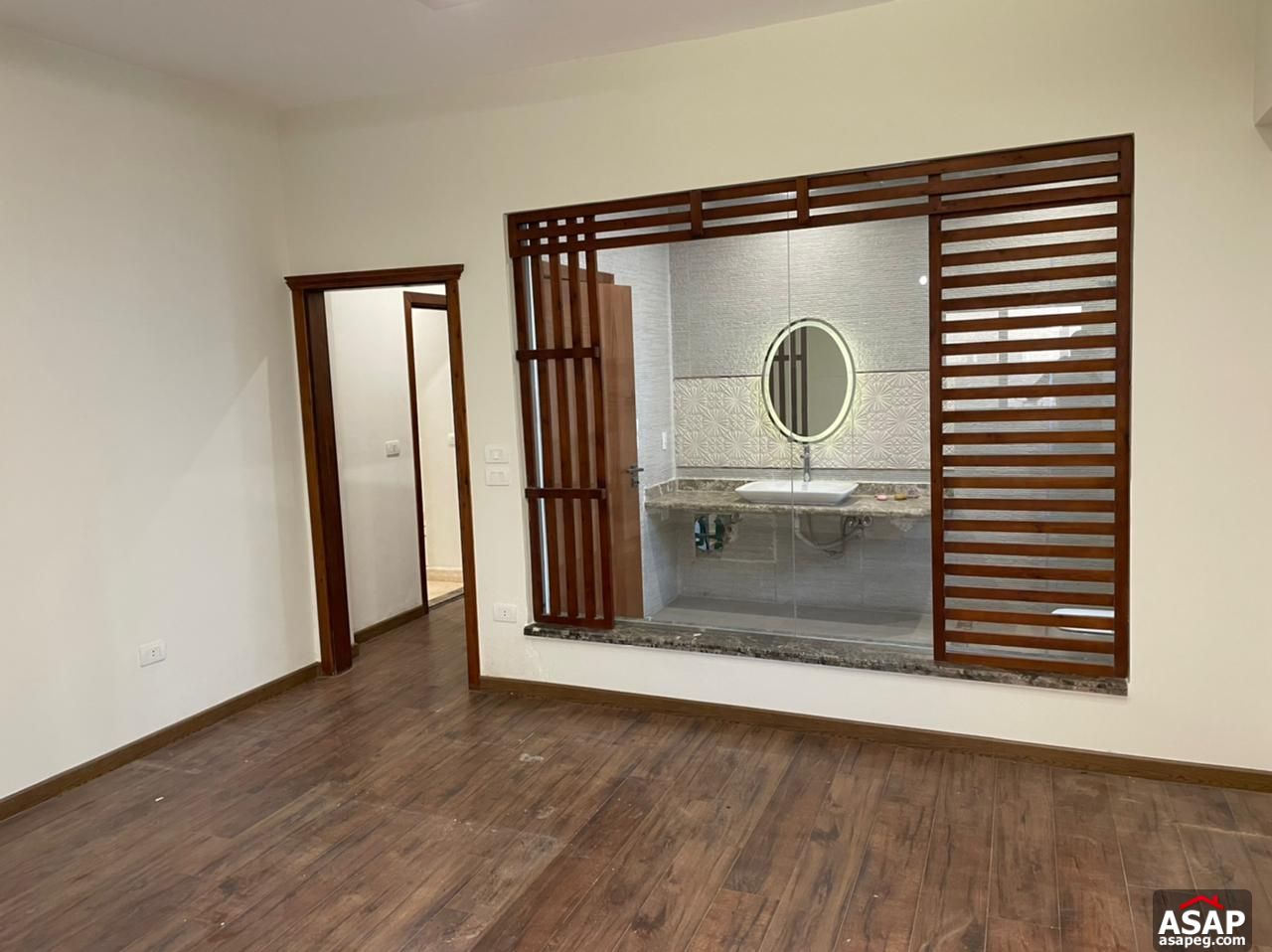 Finished Duplex for Sale in West Golf Finished Duplex for Sale in West Golf