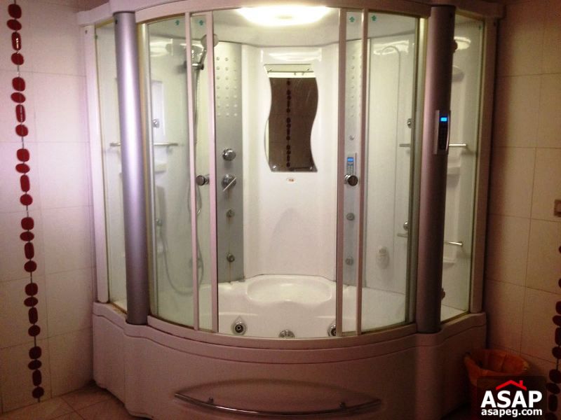 Villa for Rent in Sheikh Zayed Villa for Rent in Sheikh Zayed