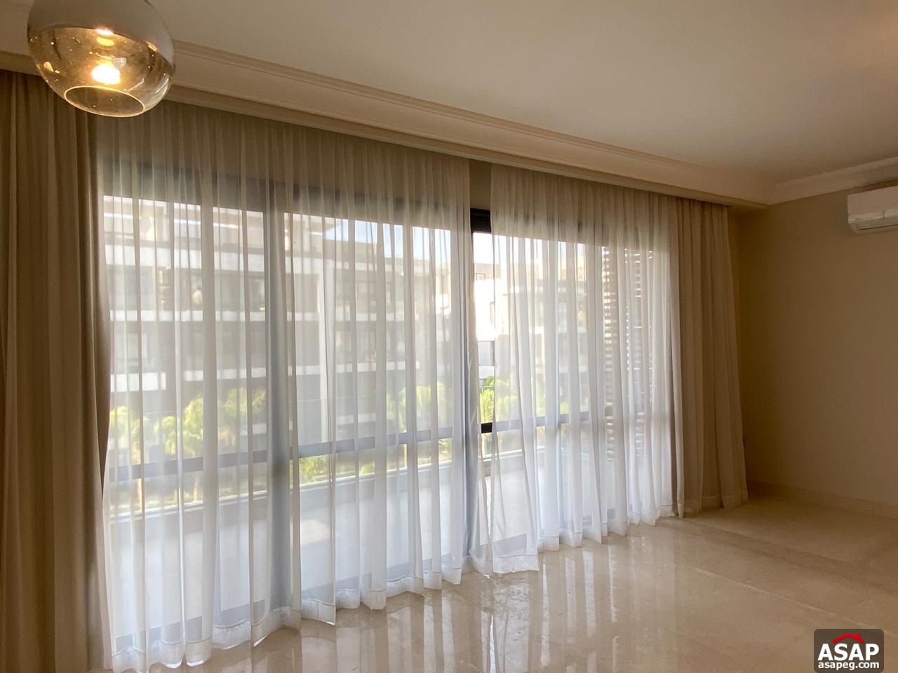 Apartment with Lake View for Rent in Patio 7