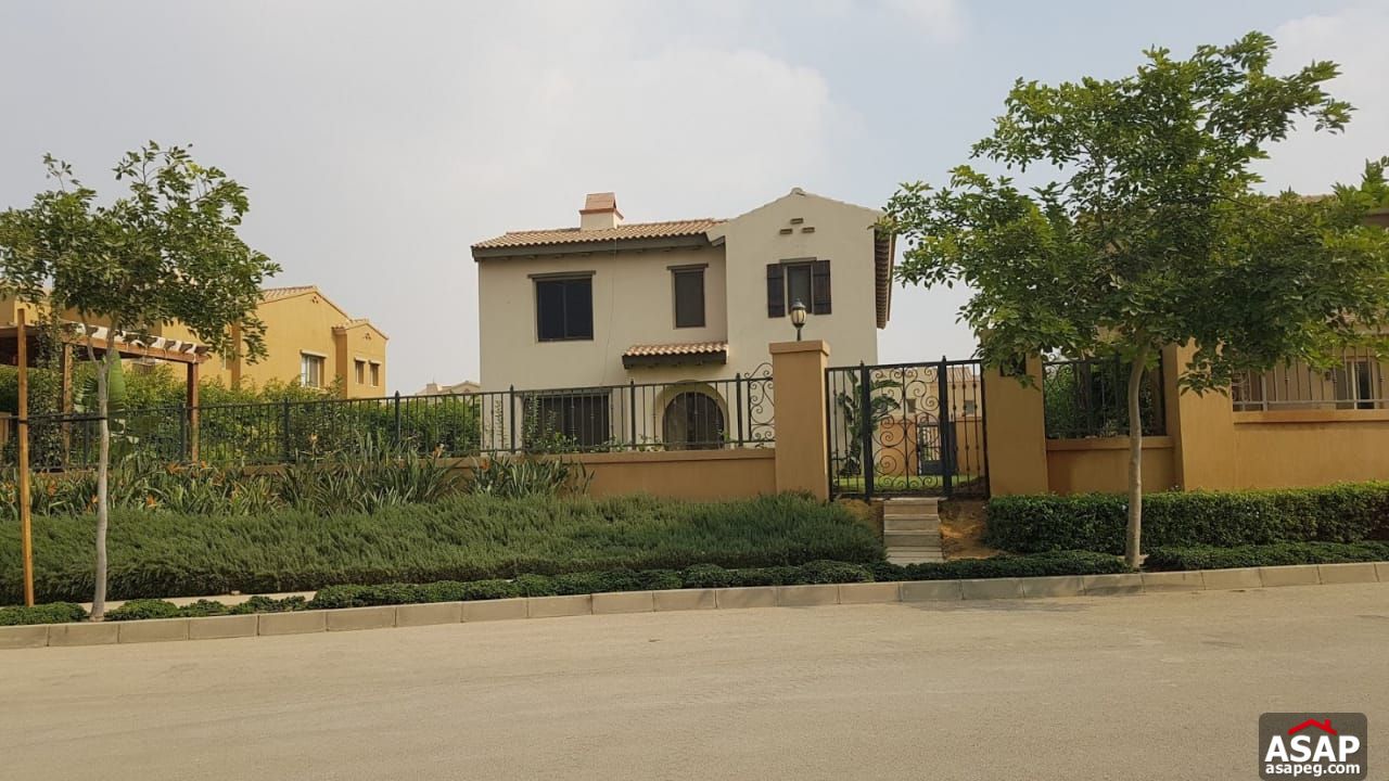 Semi Furnished and Air-conditioned Stand Alone Villa with Garden for Rent in Mivida Semi Furnished and Air-conditioned Stand Alone Villa with Garden for Rent in Mivida