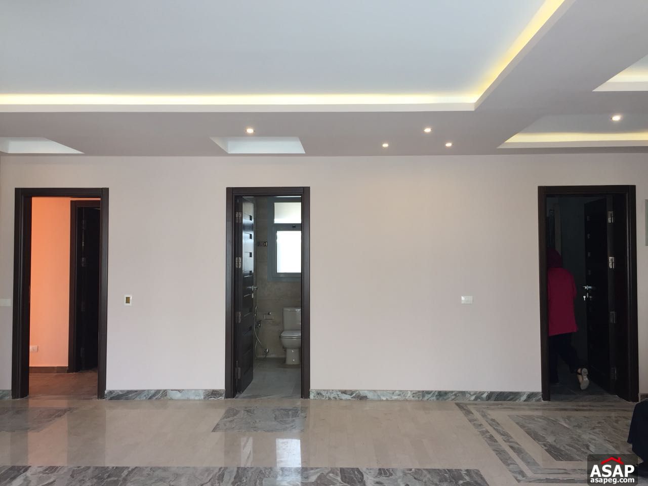 Apartment for Rent in Village Gate