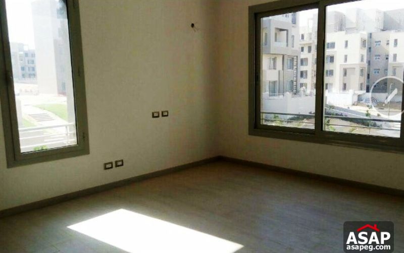 Studio for Rent in Village Gate Studio for Rent in Village Gate