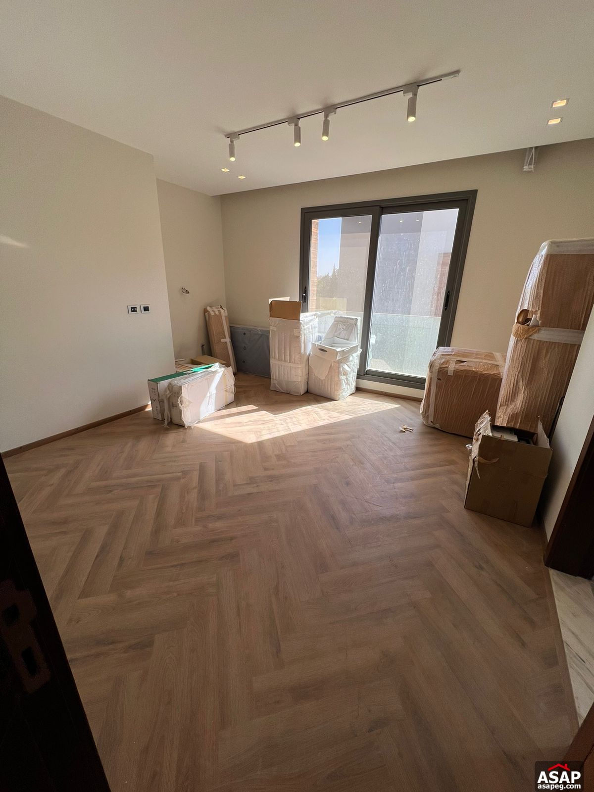 Semi Furnished Apartment for Rent in Silver Palm