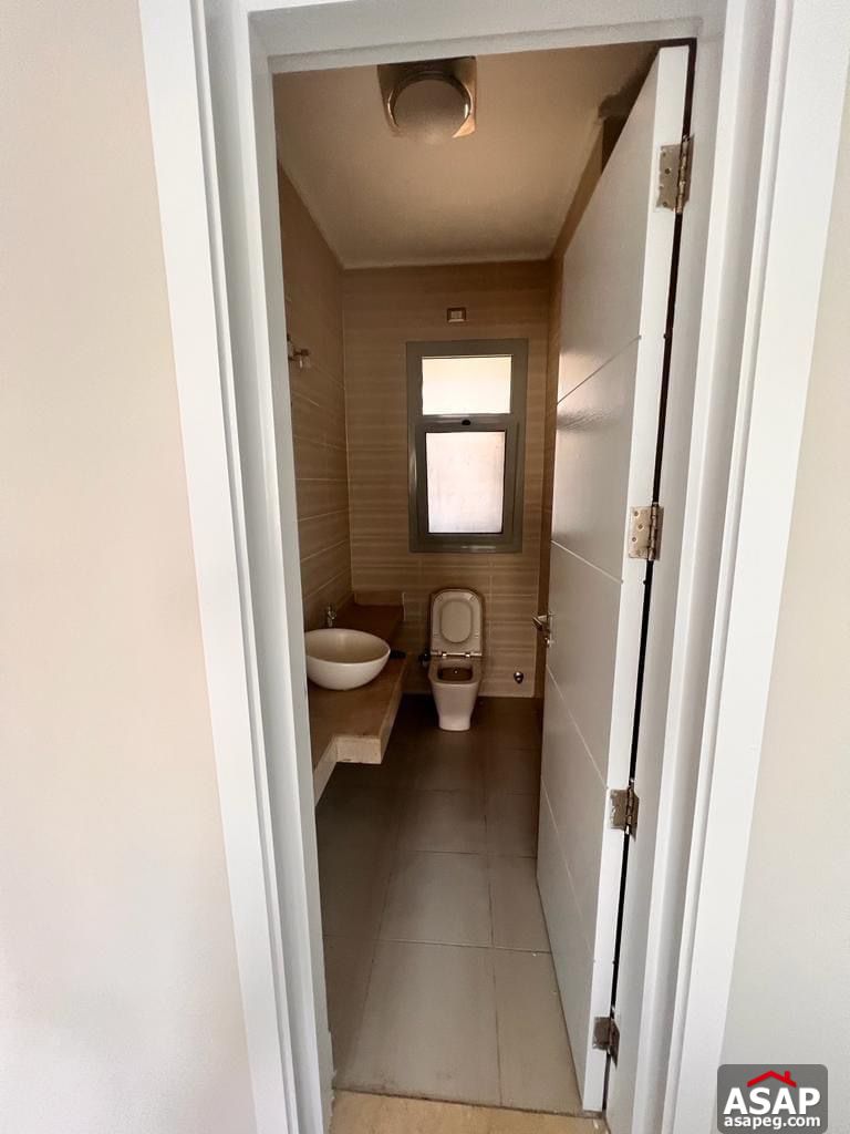 Semi Furnished Apartment in Vilage Gate for Rent Semi Furnished Apartment in Vilage Gate for Rent