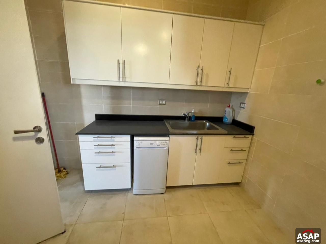 Penthouse for Rent in the Village Compound Penthouse for Rent in the Village Compound