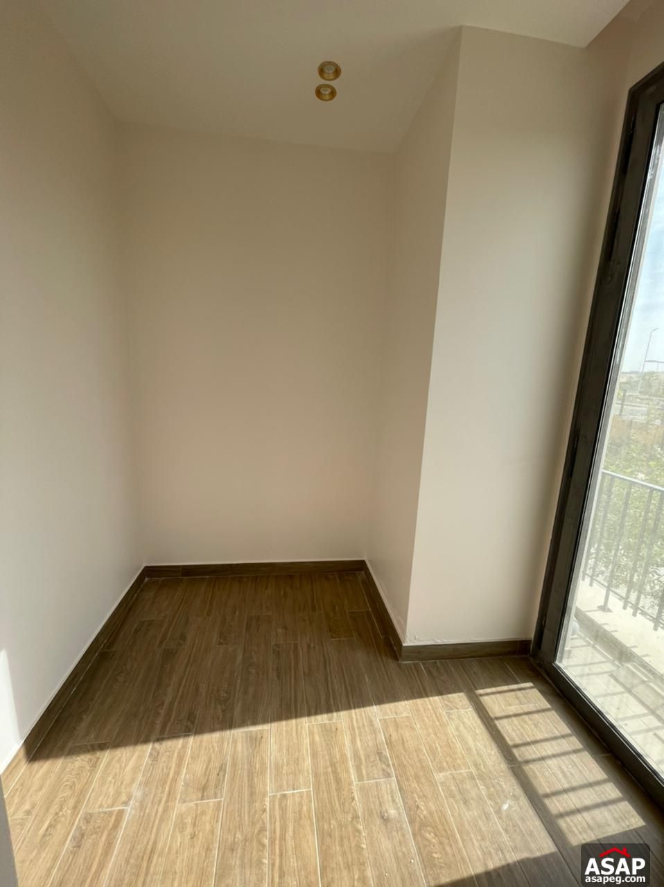 Semi Furnished Apartment for Rent in Eastown