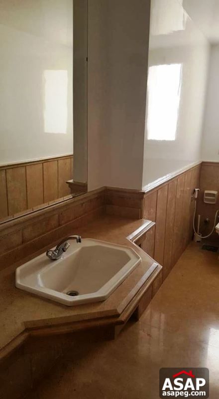 Villa for Rent in Sheikh Zayed