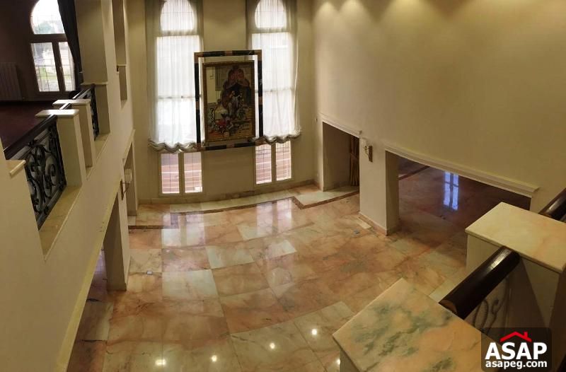 Villa with Private Pool in West Golf for Rent Villa with Private Pool in West Golf for Rent