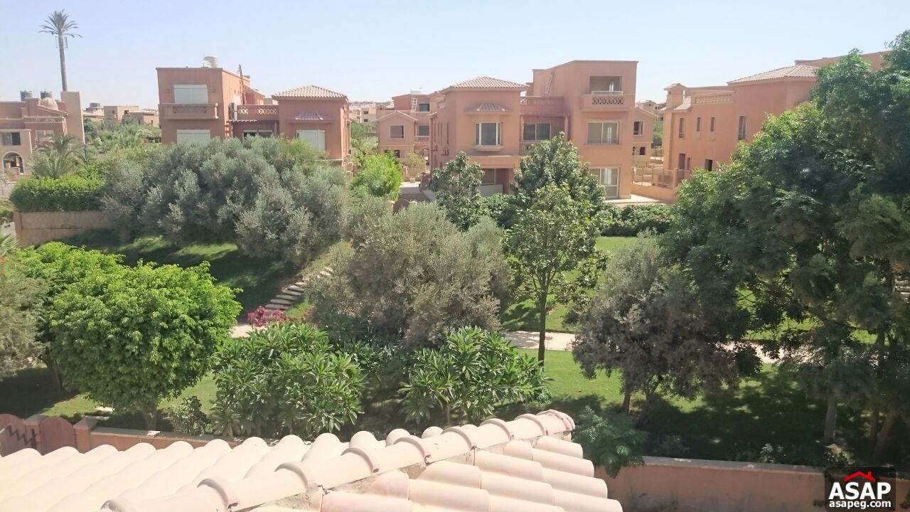 Twin House with Garden for Rent in Bellagio Twin House with Garden for Rent in Bellagio