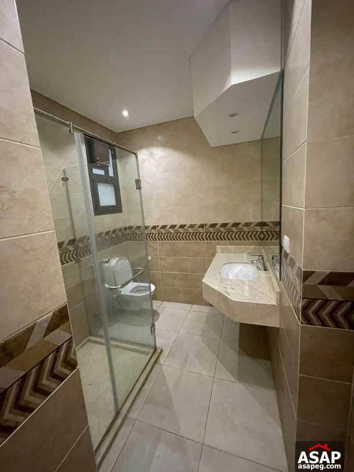 Duplex with Garden for Rent in Eastown Duplex with Garden for Rent in Eastown