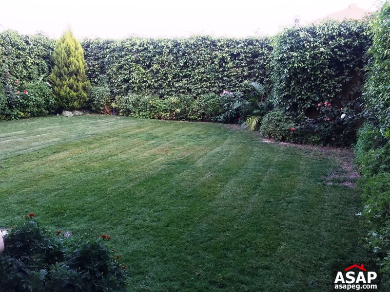 Villa with Big Garden for Rent in New Cairo