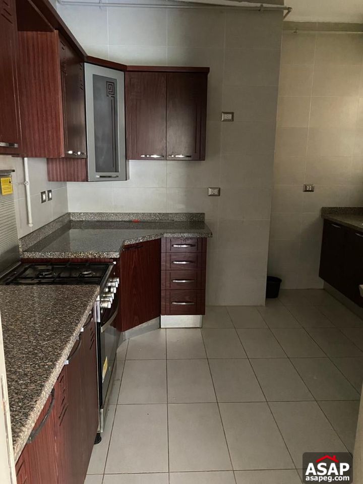 Apartment for Rent in Village Gate Apartment for Rent in Village Gate