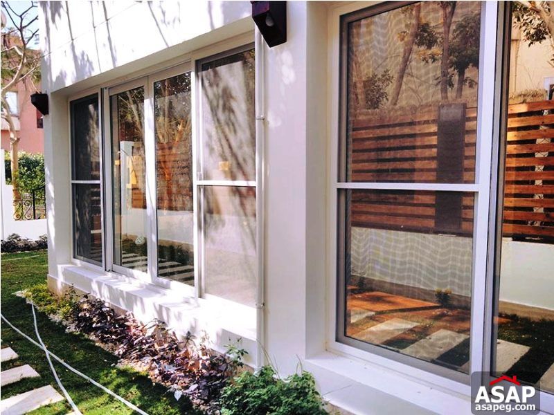 Twin House with Big Garden in Utopia Compouned - 6 October Twin House with Big Garden in Utopia Compouned - 6 October