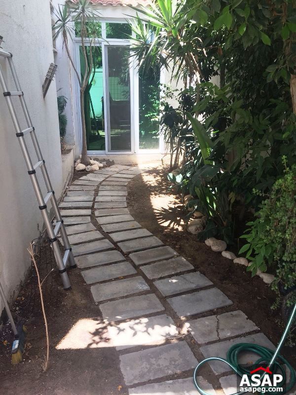 Stand Alone with Pool for Rent in Katameya Heights