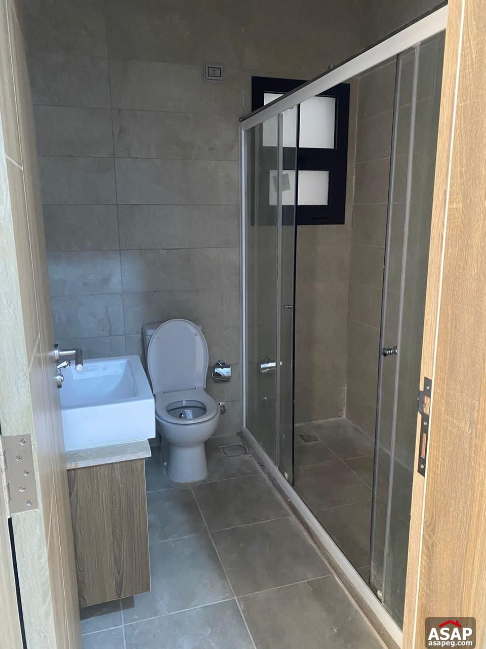 Finished Apartment for Sale in Fifth Square Finished Apartment for Sale in Fifth Square