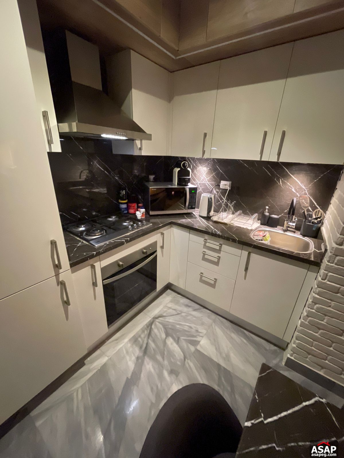 Studio with Garden for Sale in Regent's Park Studio with Garden for Sale in Regent's Park