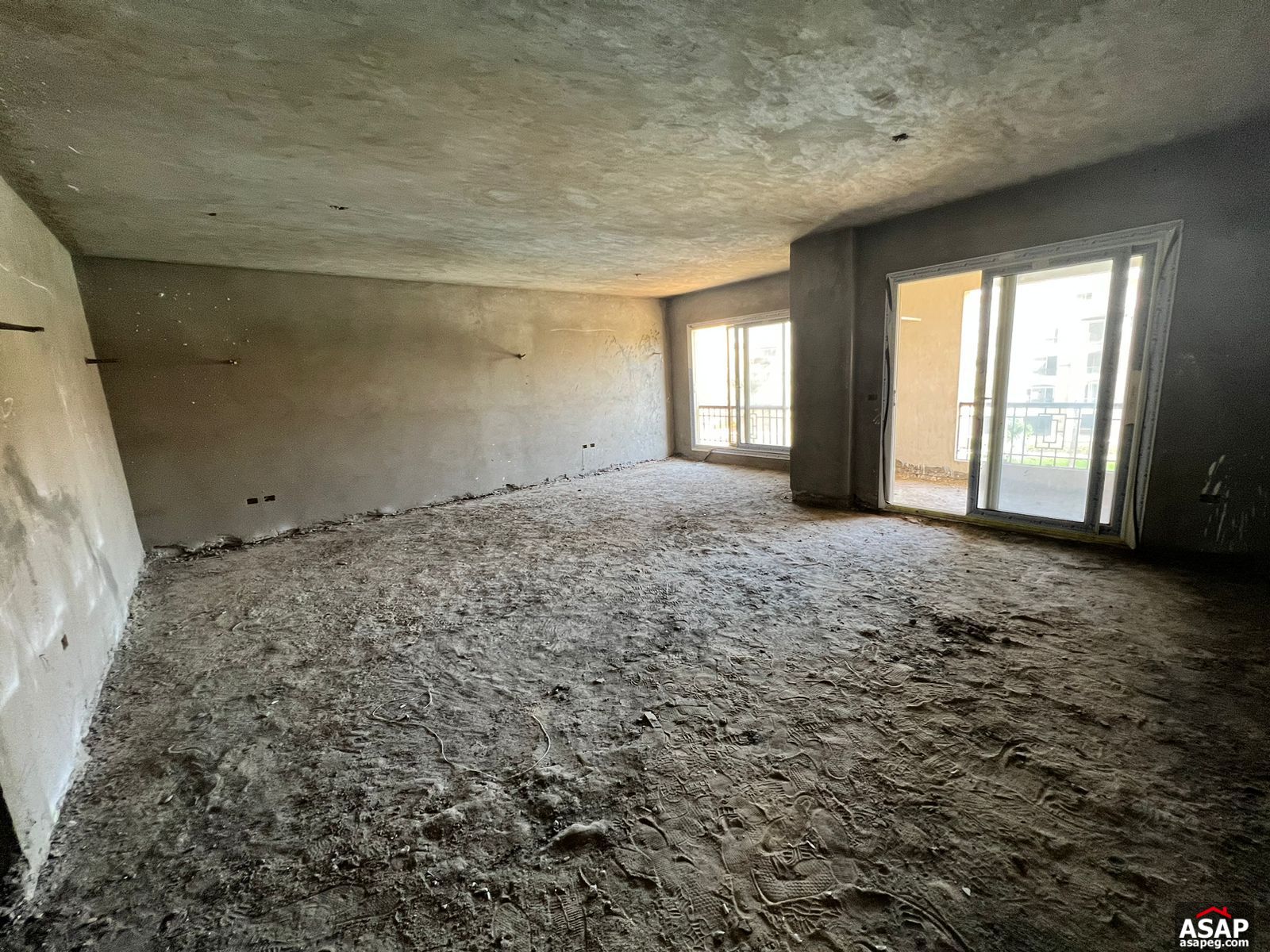 Apartment with Pool View for Sale in Stone Residence Apartment with Pool View for Sale in Stone Residence