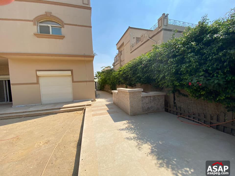 Twin House for Rent in Moon Valley 1