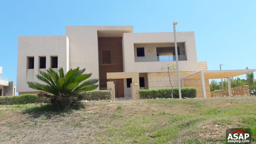 Semi Finished Villa for Sale in Hacienda Bay Semi Finished Villa for Sale in Hacienda Bay