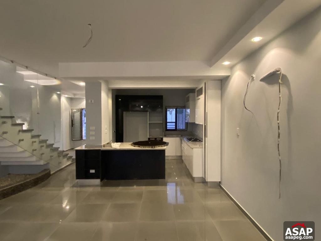 Town House for Rent in Hyde Park Compound Town House for Rent in Hyde Park Compound