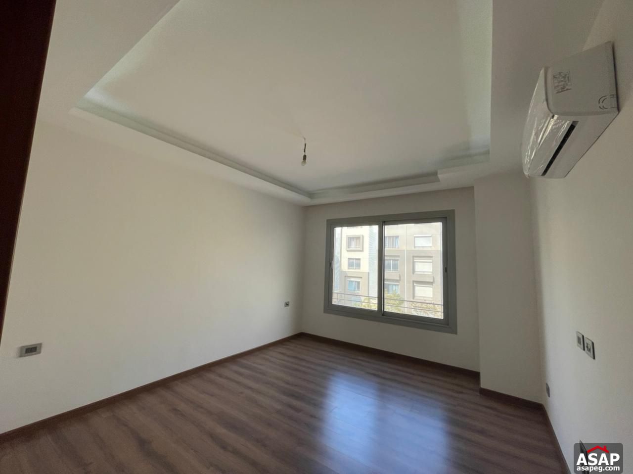 Apartment for Rent in Village Avenue